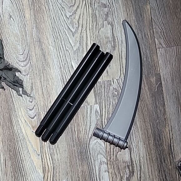 Grim Reaper Halloween Costume with Glowing Eyes Boys Size Large - Picture 4 of 10